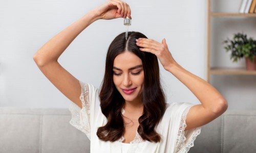 Prurito, arrossamenti, disidratazione: non dimenticare di prenderti cura del cuoio capelluto in estate!