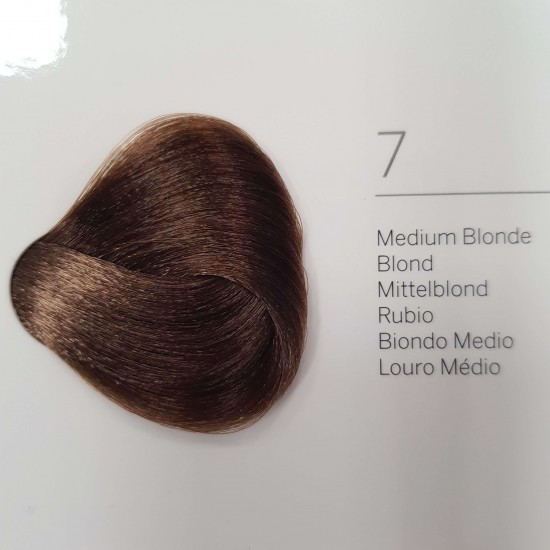 Revlonissimo Colorsmetique 7 - 60 ml Biondo Medio Revlonissimo Colorsmetique 7 - 60 ml Biondo Medio